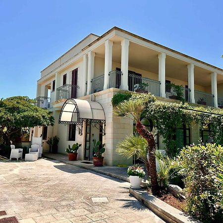 Casalusa Home Casamassella Exterior photo